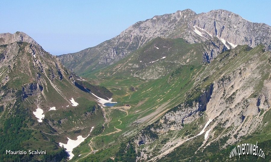 21 Zoom sul Lago Branchino.JPG